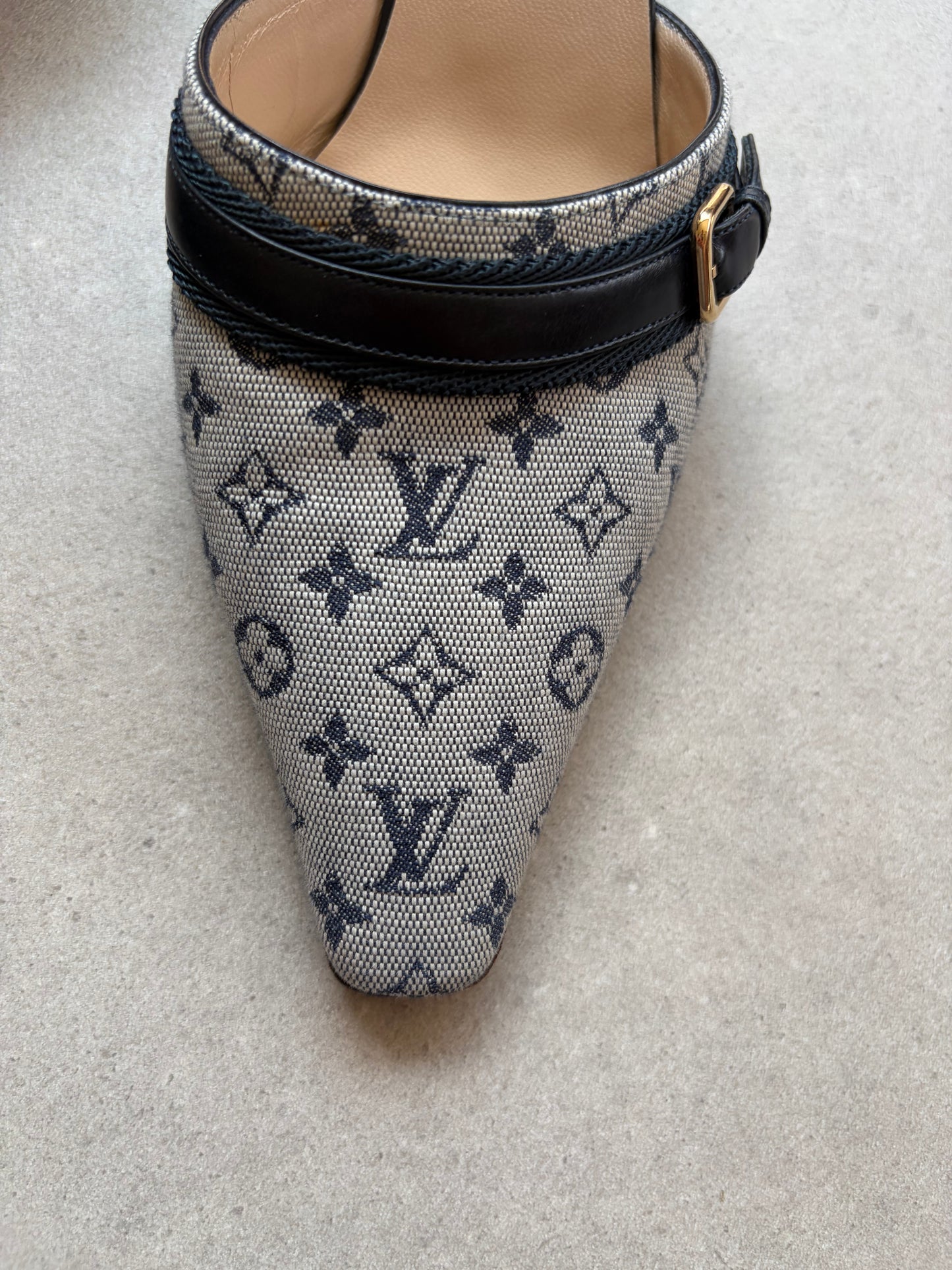 LOUIS VUITTON - Heeled mules
